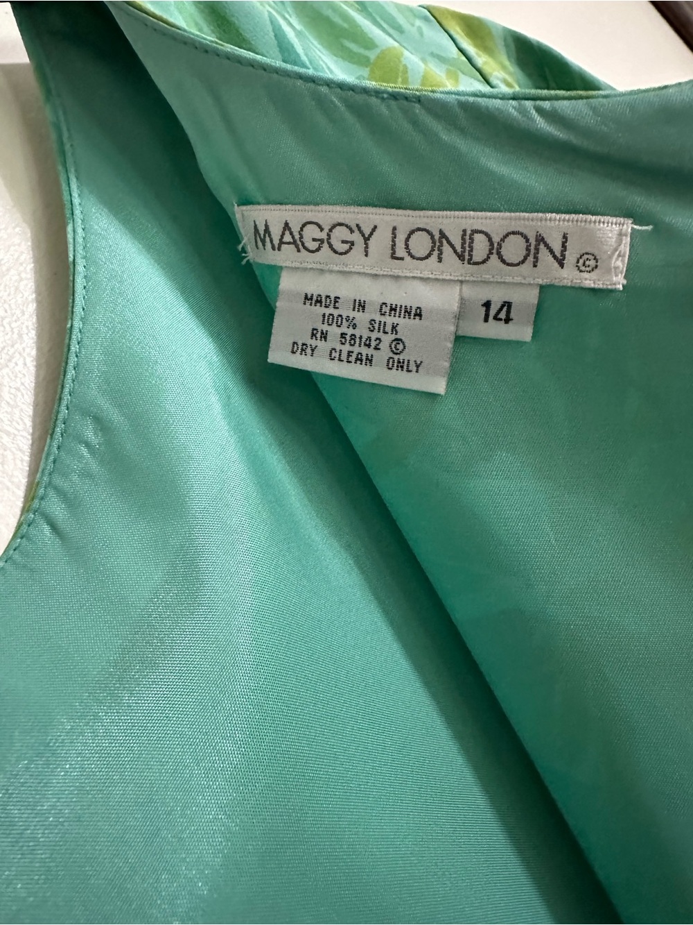 Vintage Maggy London Mint Green Tropical-Print Silk Dress - Picture 2 of 7